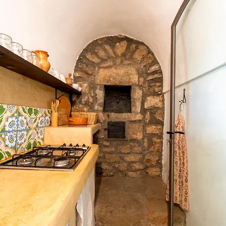 Dammusi Rekale Scauri (Sicily)