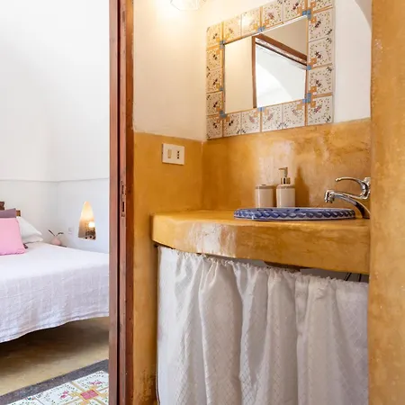 Casa vacanze Dammusi Rekale Scauri (Sicily)